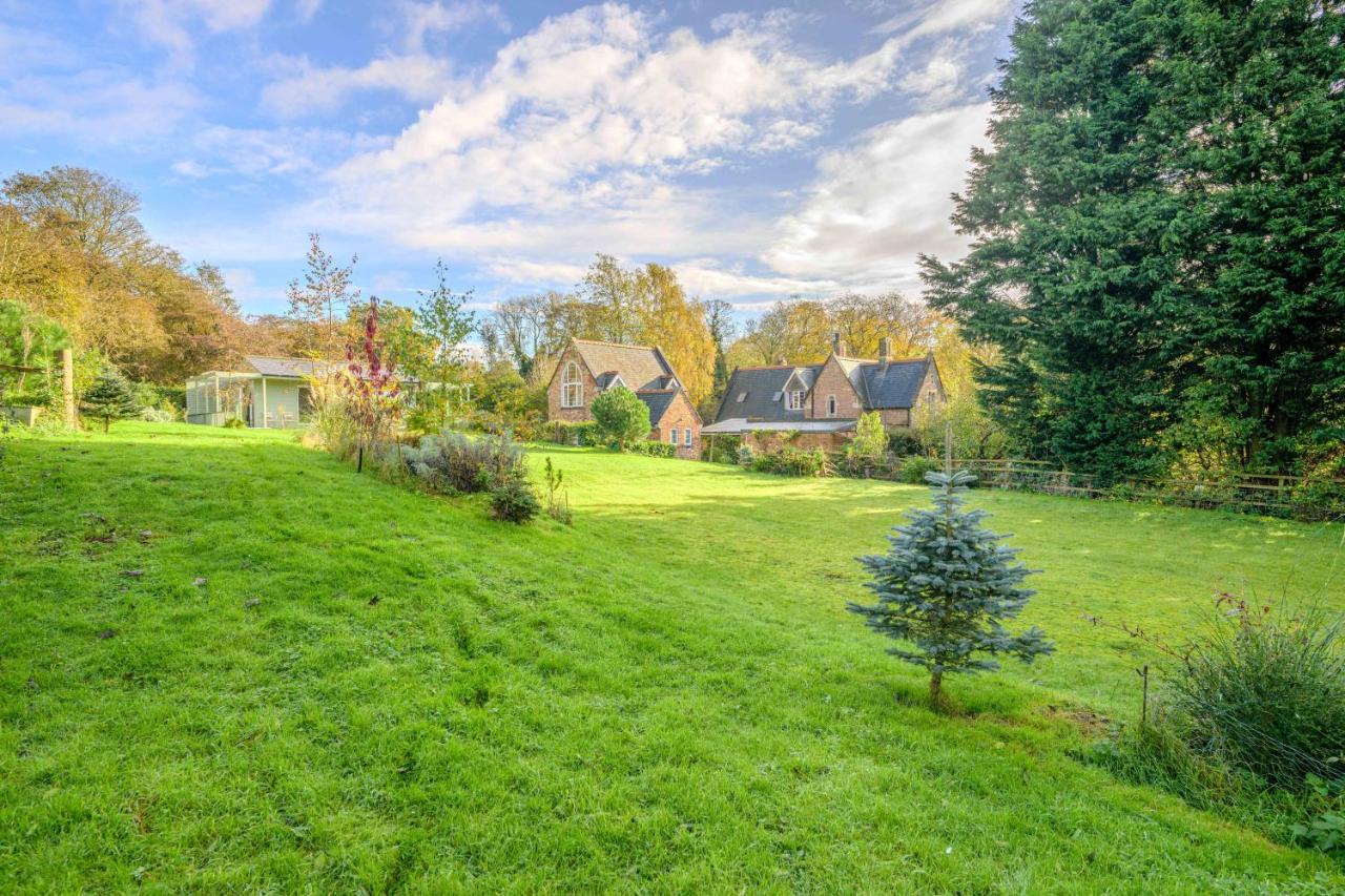 Country House With 7 Bedrooms And 3 Buildings マーケット・レーゼン エクステリア 写真