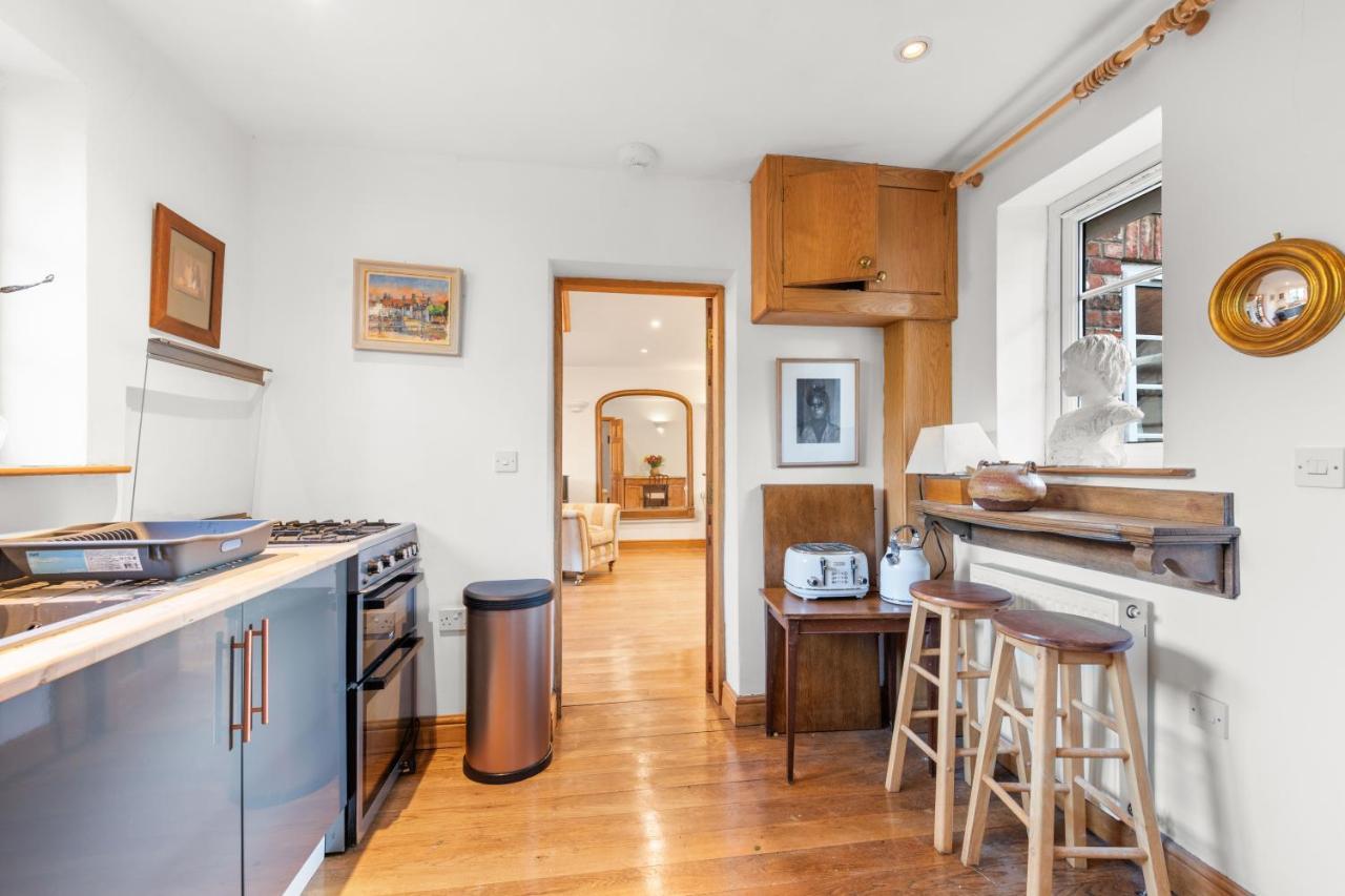 Country House With 7 Bedrooms And 3 Buildings マーケット・レーゼン エクステリア 写真
