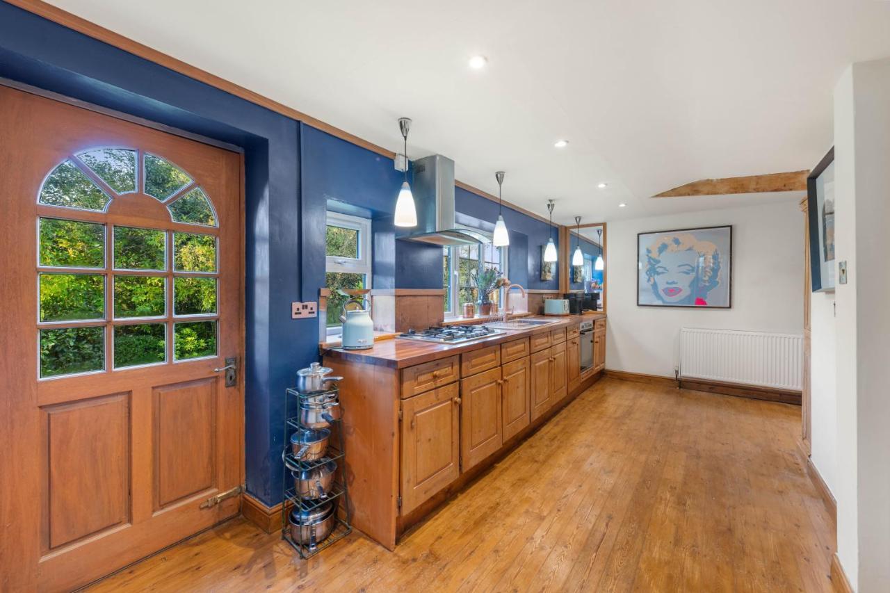 Country House With 7 Bedrooms And 3 Buildings マーケット・レーゼン エクステリア 写真