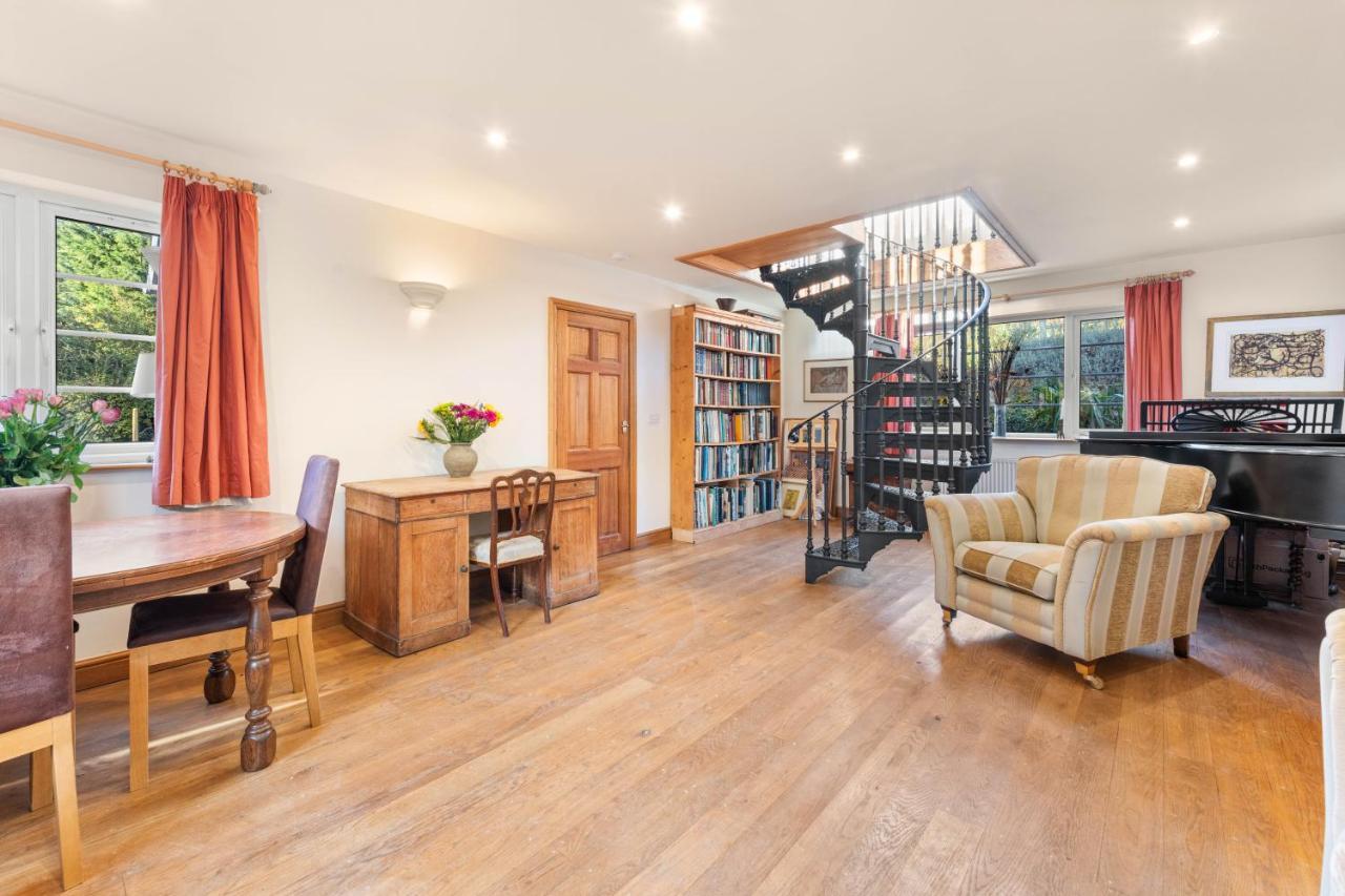 Country House With 7 Bedrooms And 3 Buildings マーケット・レーゼン エクステリア 写真