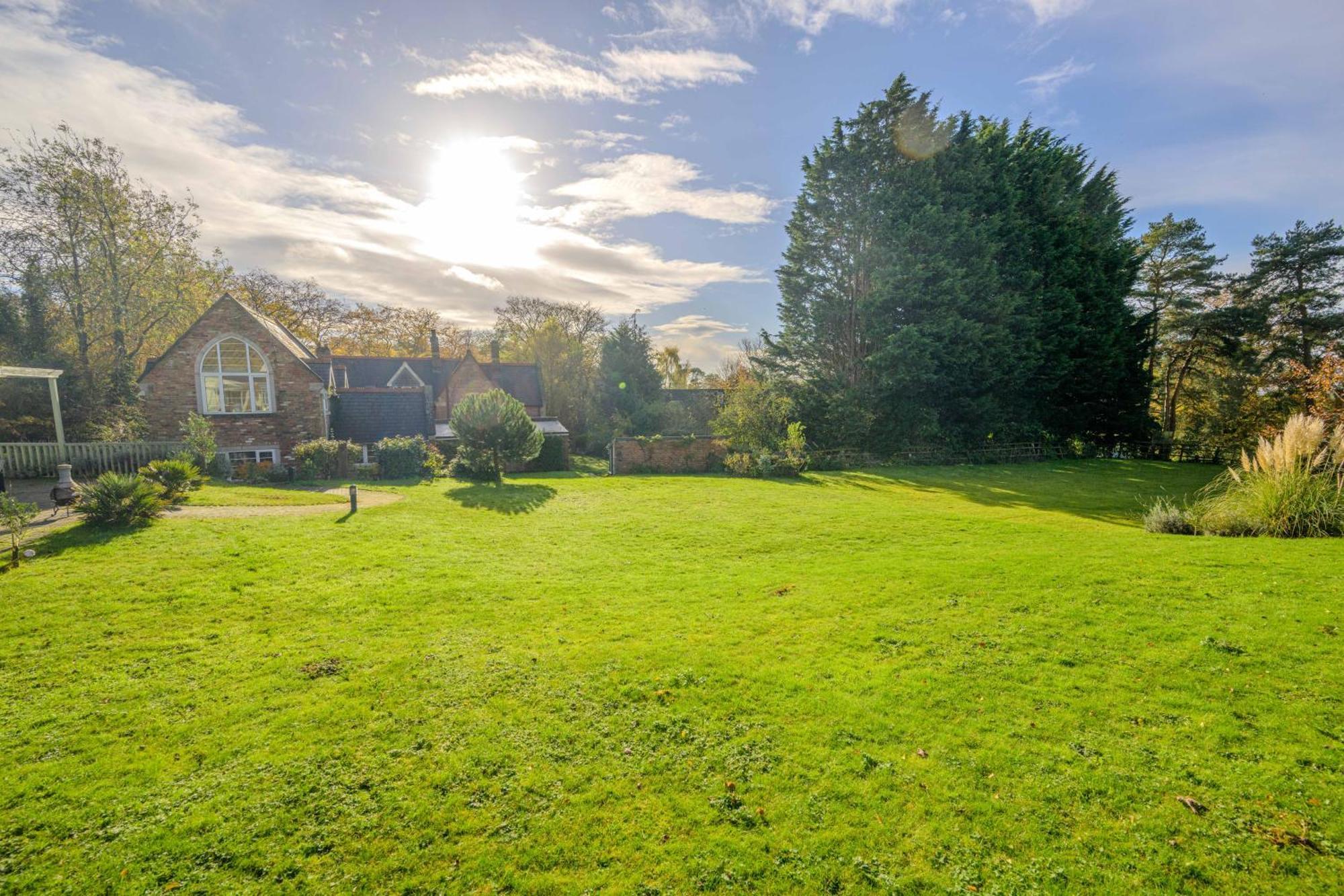 Country House With 7 Bedrooms And 3 Buildings マーケット・レーゼン エクステリア 写真