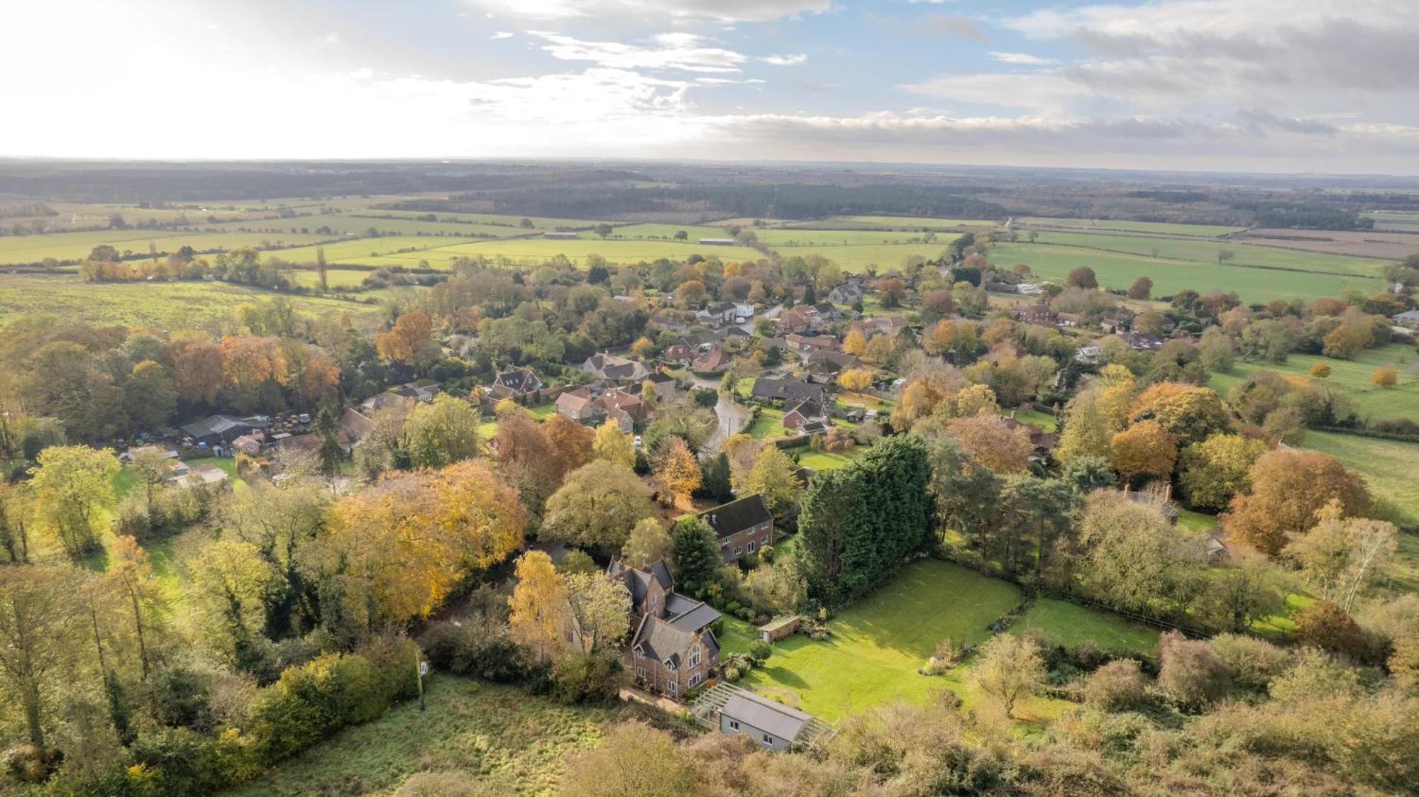 Country House With 7 Bedrooms And 3 Buildings マーケット・レーゼン エクステリア 写真