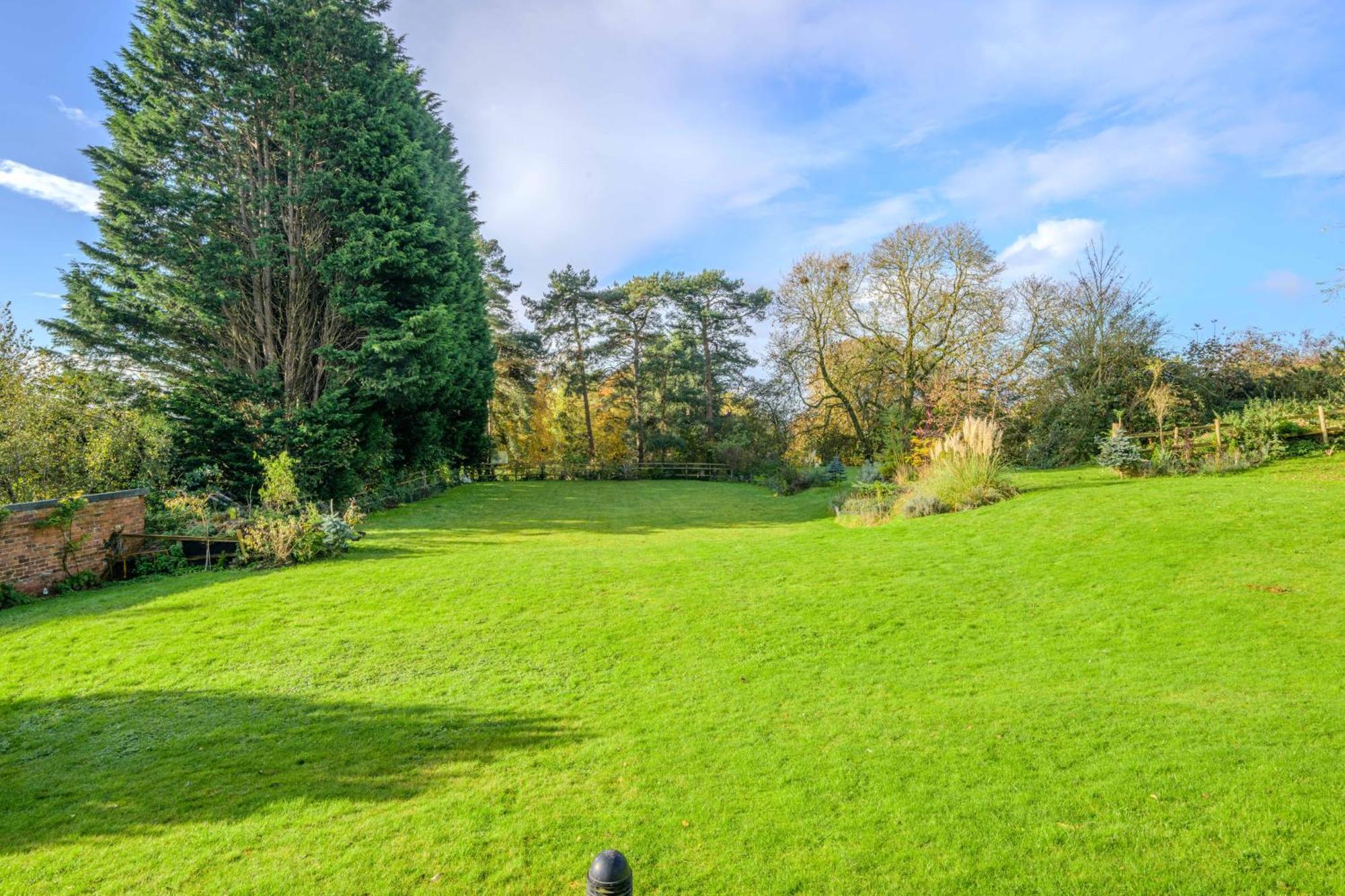 Country House With 7 Bedrooms And 3 Buildings マーケット・レーゼン エクステリア 写真