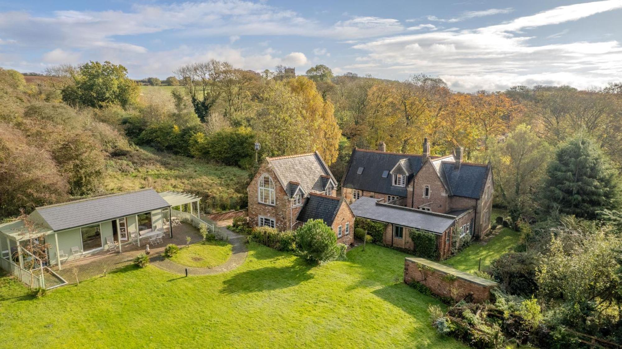 Country House With 7 Bedrooms And 3 Buildings マーケット・レーゼン エクステリア 写真
