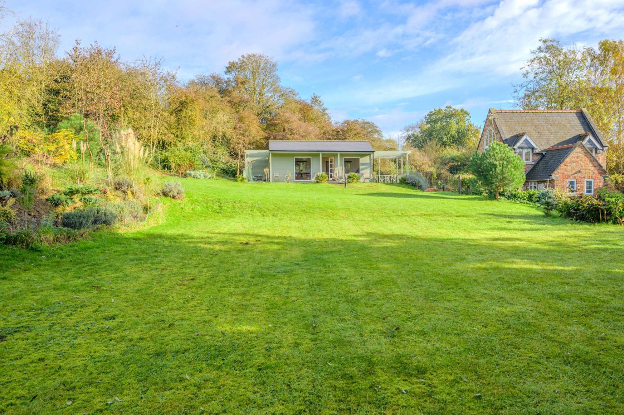Country House With 7 Bedrooms And 3 Buildings マーケット・レーゼン エクステリア 写真