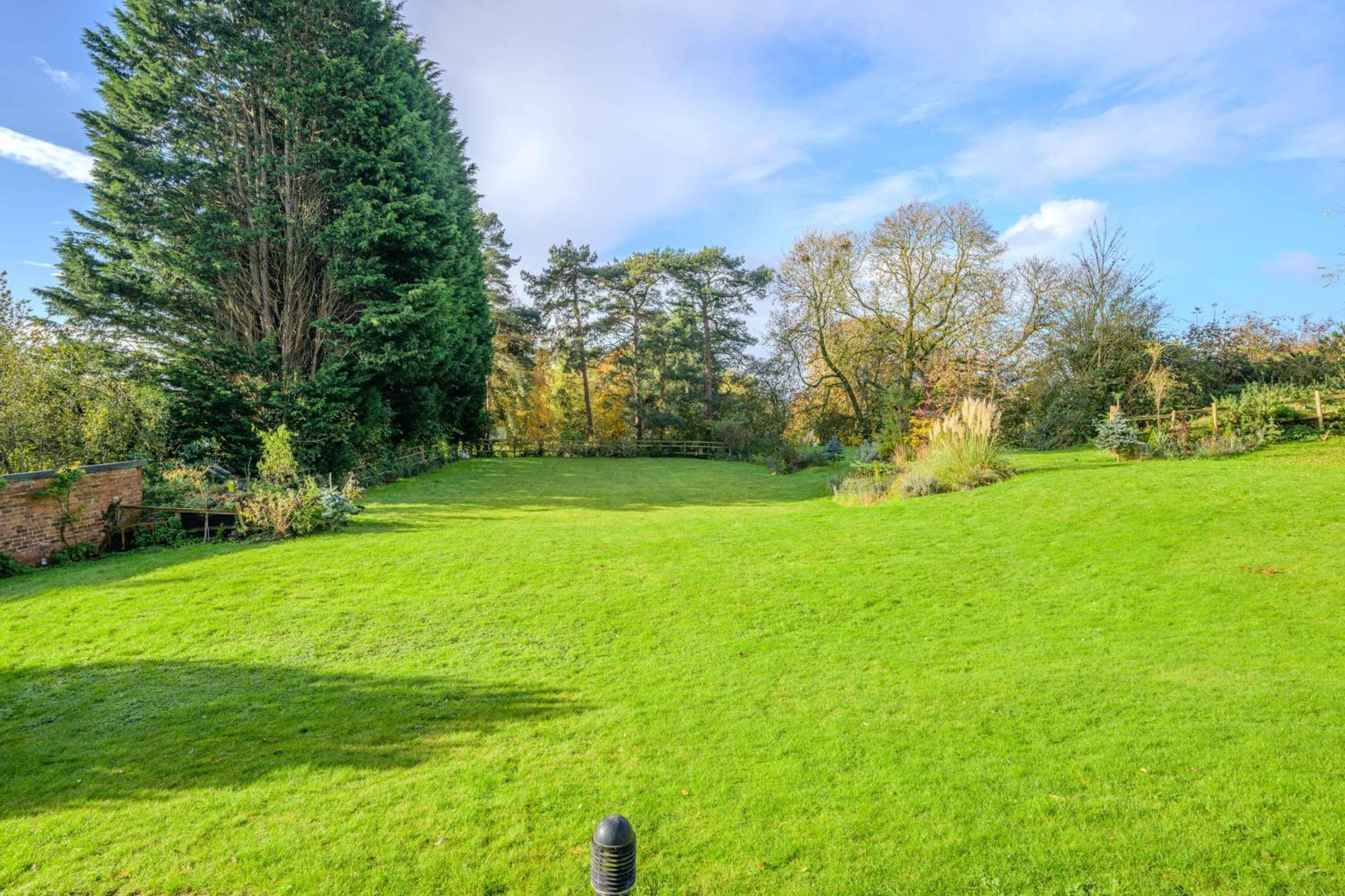 Country House With 7 Bedrooms And 3 Buildings マーケット・レーゼン エクステリア 写真